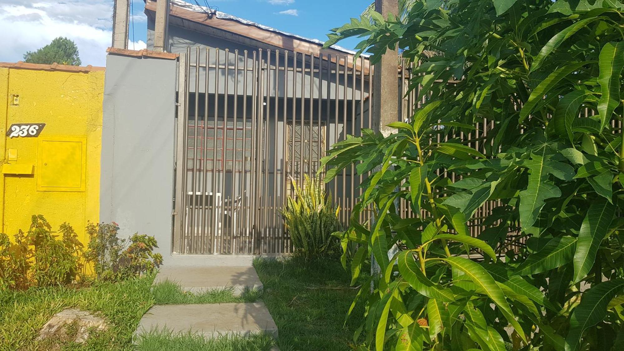 Appartement Casa No Centro De Foz! Ar-Condicionado, Smart Tv, Wi-Fi, Cozinha, Ventilador E 4 Camas à Foz do Iguaçu Extérieur photo